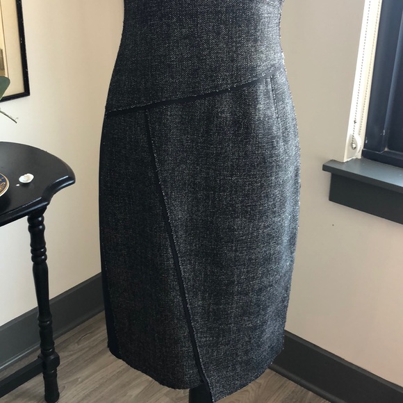 Ellie TAHARI Gorgeous Slimming Cut Dress - Picture 3 of 8